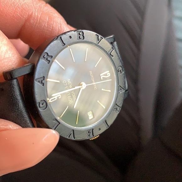 Bvlgari: Rare Limited Edition Carbon Gold Watch - Picture 11 of 12